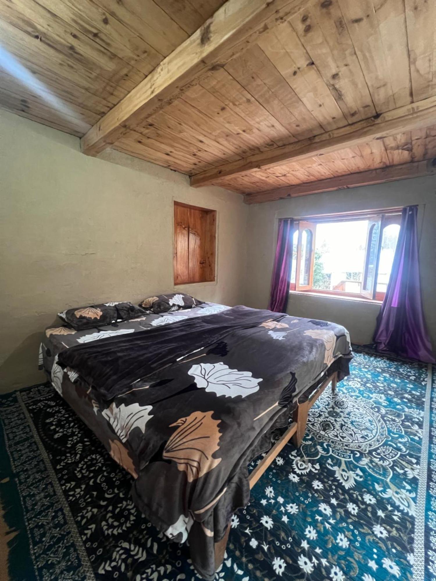 Old Brahma Homestay Kalgha Bagian luar foto